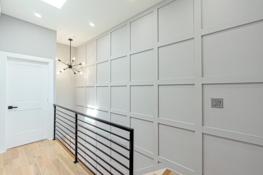 Building Photo - 1219 Wylie St NE