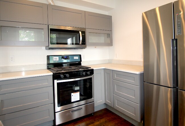 Building Photo - 4422 Maxwell St