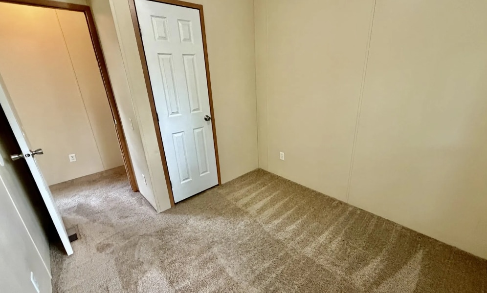 Building Photo - 25110 Au Lac Dr N