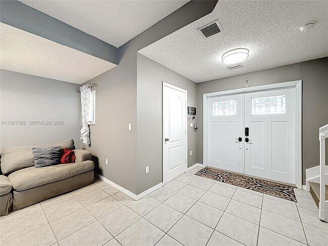 Building Photo - 5955 SW 99th Terrace