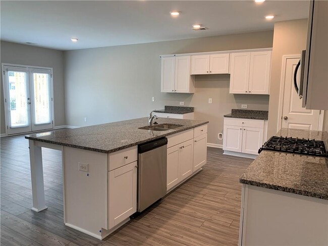 Building Photo - 2139 Lanier Harbor Pt