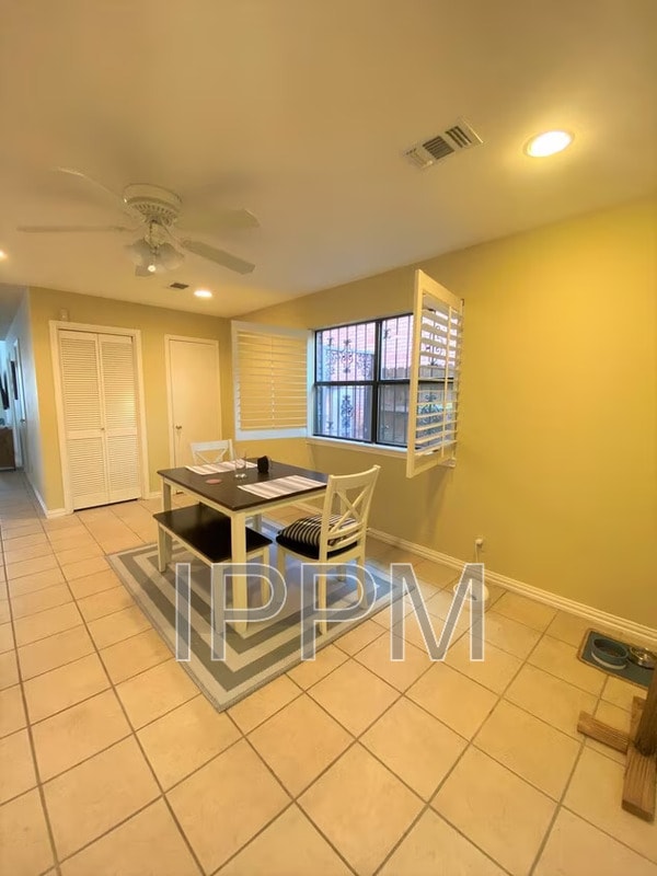 Building Photo - 5320 Guava Dr