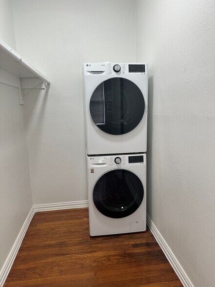 Washer and Dryer - 5211 Worth St