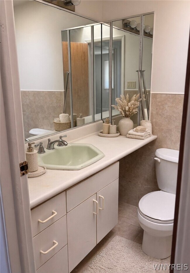 Building Photo - 141 Draden Ln