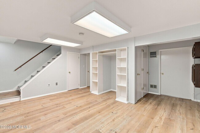 Building Photo - 1334 Sabrina Ct