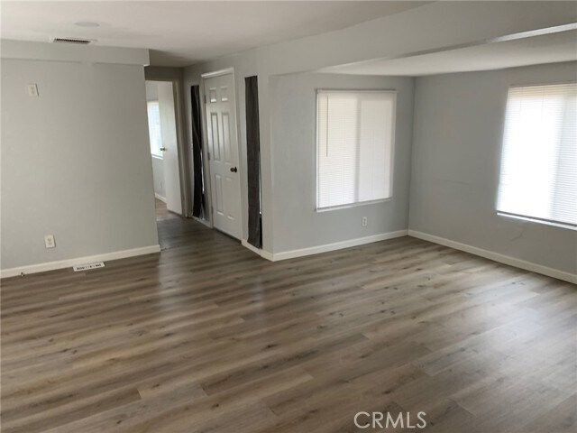 Building Photo - 25806 Creag Ave
