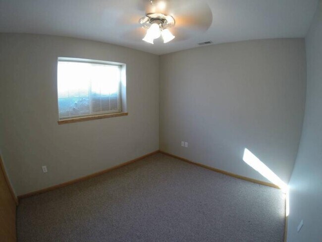 Building Photo - 808 Medary Ave S