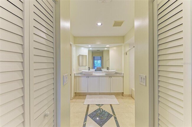 Building Photo - 3605 54th Dr W