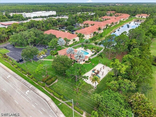 Building Photo - 8235 Ibis Club Dr