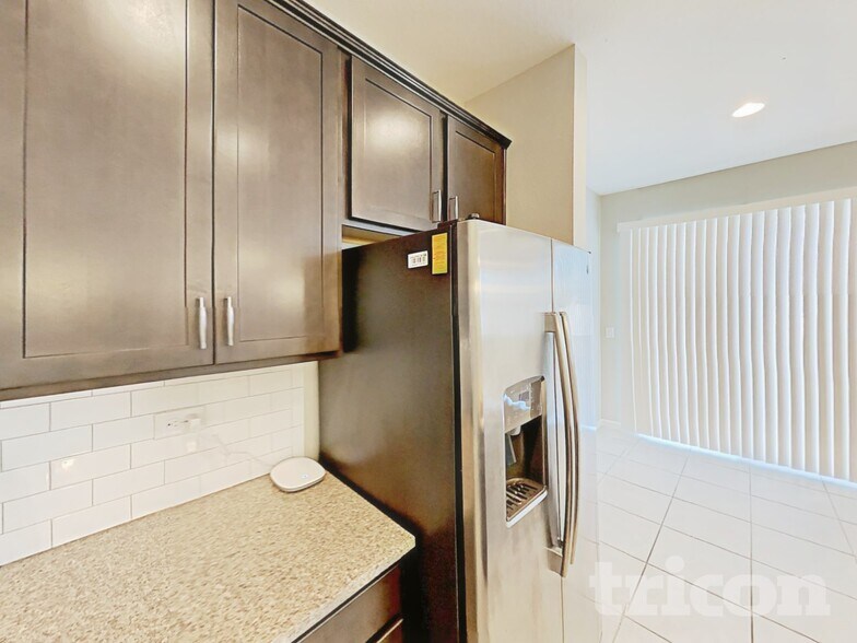 Building Photo - 2038 Sloans Outlook Dr