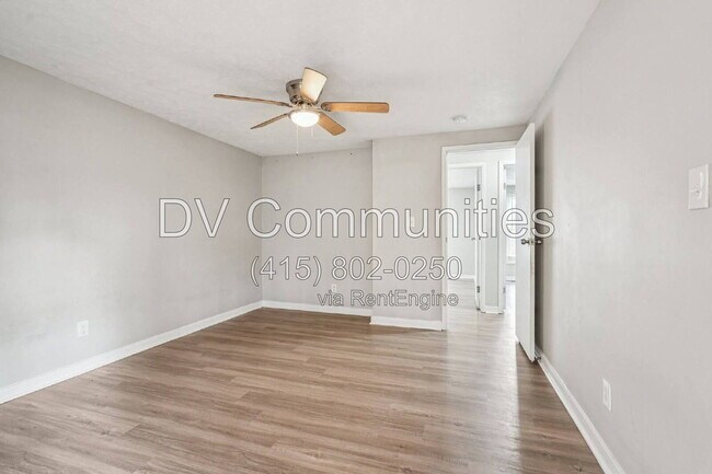 Building Photo - 3531 Tewksbury Dr SW