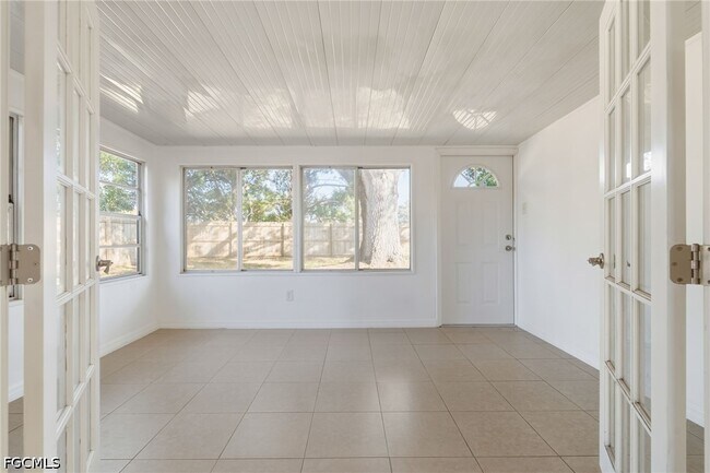 Building Photo - 100 Contee Dr