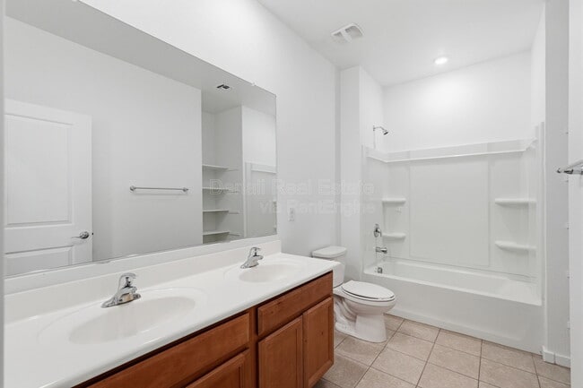 Building Photo - 13300 N 141st Ln