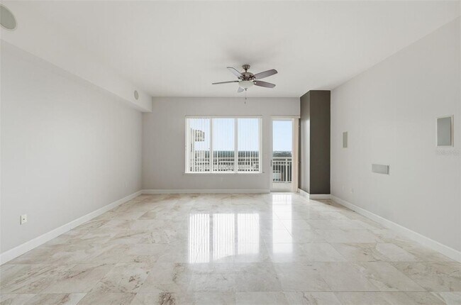 Building Photo - 100 S Eola Dr