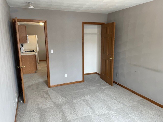 Building Photo - 10428 Metalmark Ln