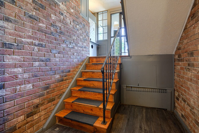 Building Photo - 4696 Tarryton Ct S