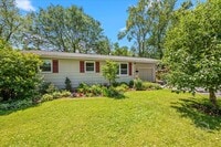 Building Photo - 1607 Oak St