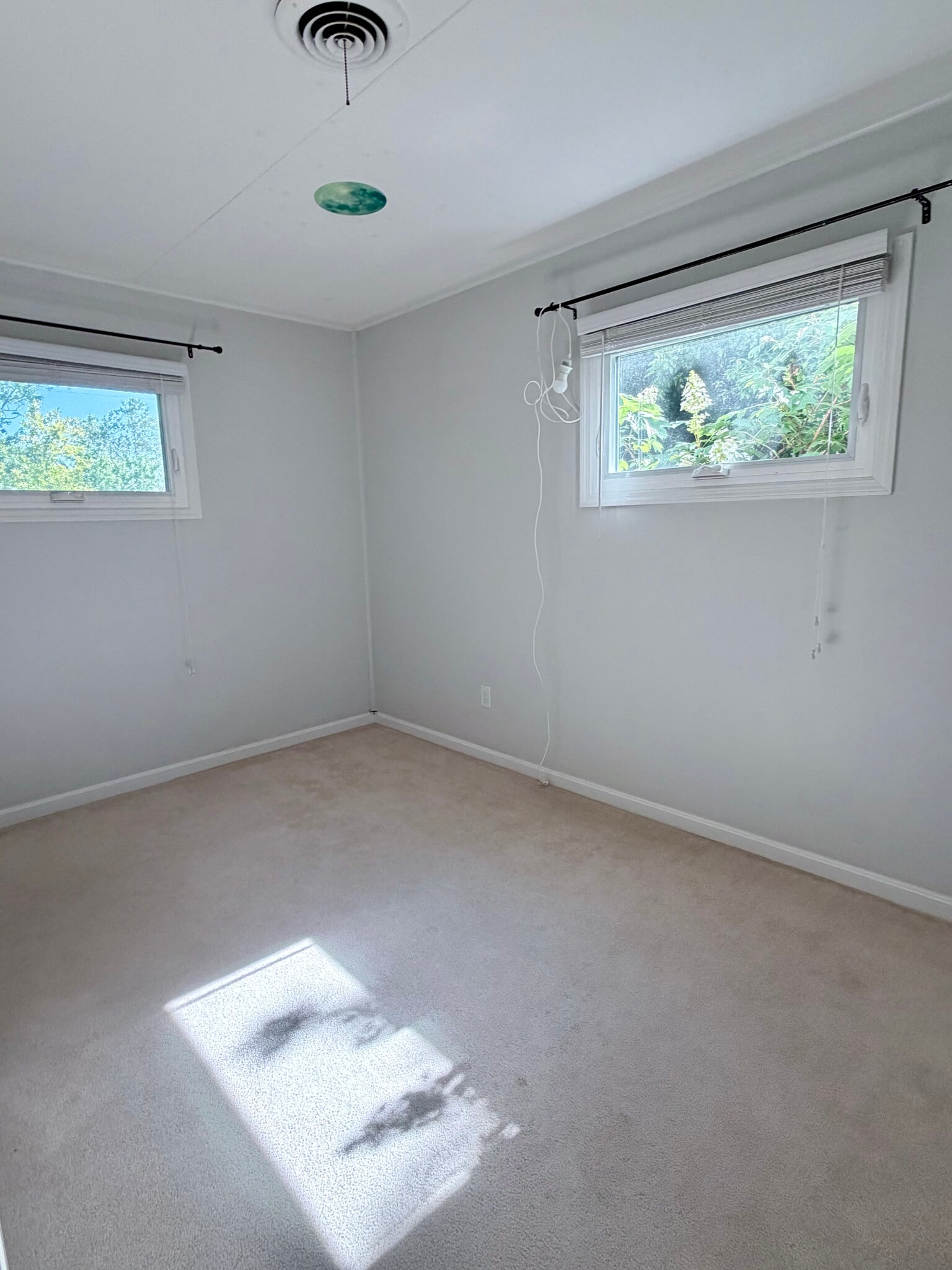 Building Photo - 581 Austin Smith Dr