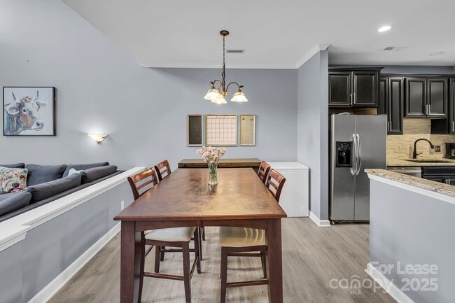 Building Photo - 18710 Ramsey Cove Dr