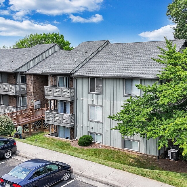 Building Photo - 802 Claytor Square