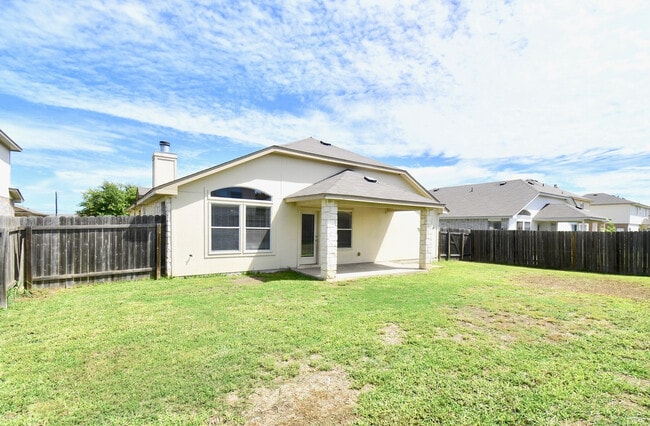 Building Photo - Welcome to Bridgewood Estates—your new haven in vibrant Killeen, TX!