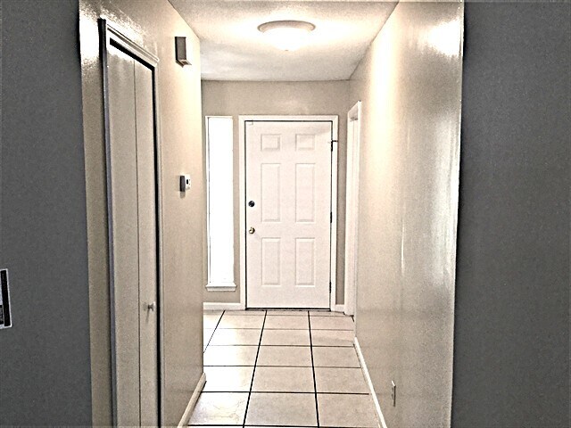 Building Photo - 13631 Capistrano Dr S