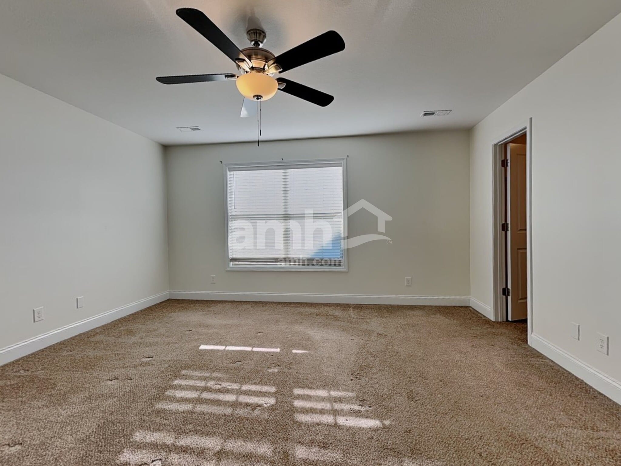 Building Photo - 1617 Silver Spur Ln