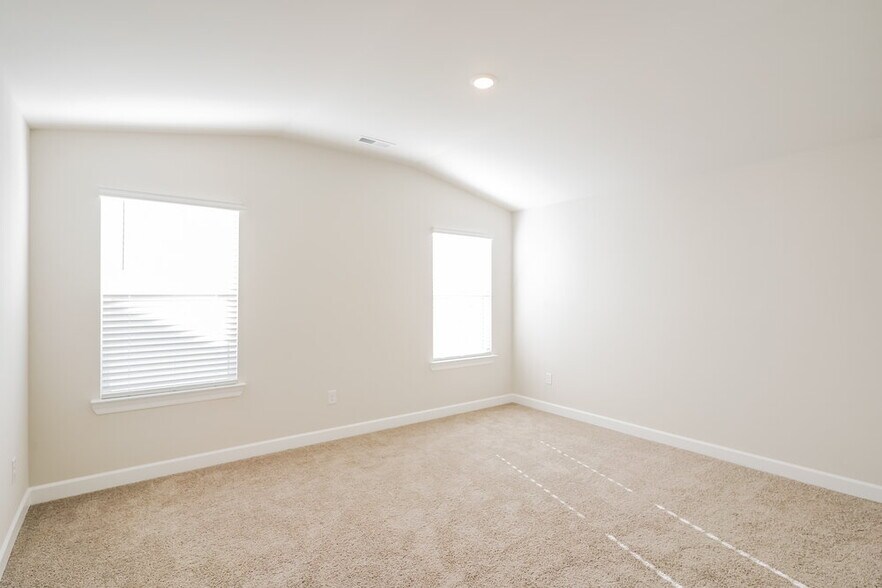 Building Photo - 3521 Quintana Dr