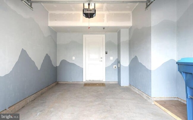 Building Photo - 43785 Transit Sq