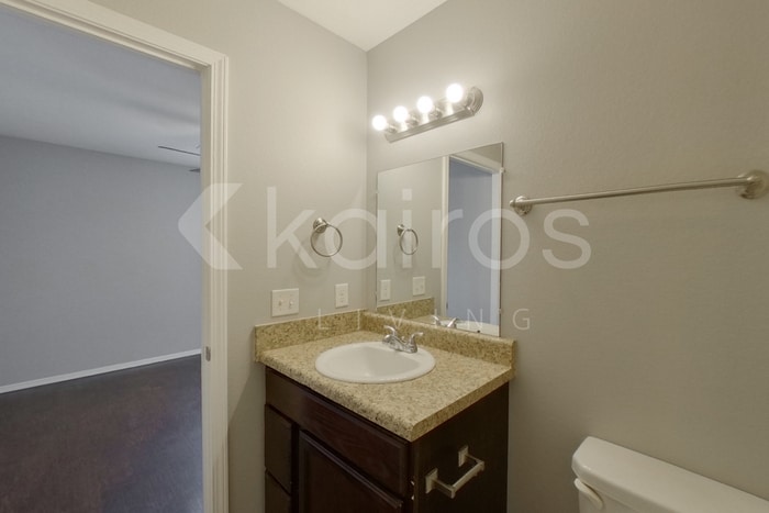 Building Photo - 3902 Thomas St