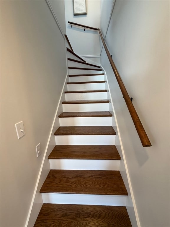 Building Photo - 20 Smith Rd