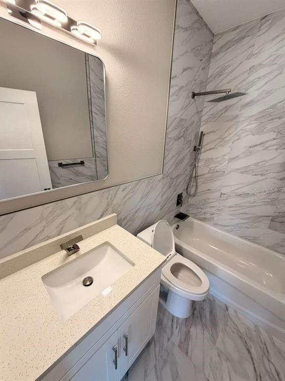 Building Photo - 2 Slate Wood Ct