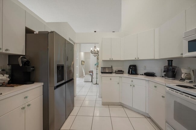 Building Photo - 4677 Carlton Golf Dr