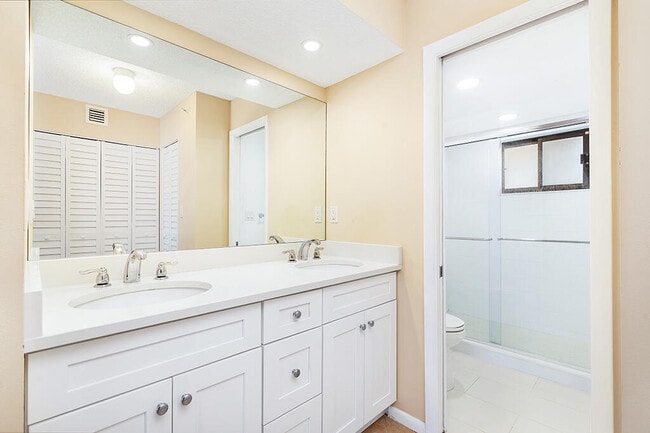 Building Photo - 400 Ocean Trail Way