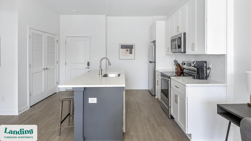 Building Photo - 2708 Old Lebanon Pike