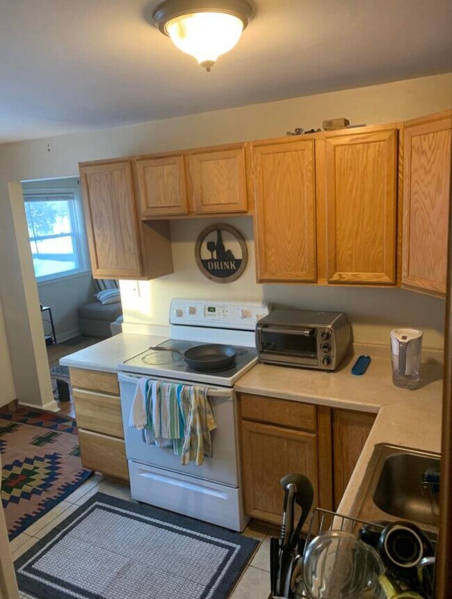 Kitchen - 5639 Penn Ave S