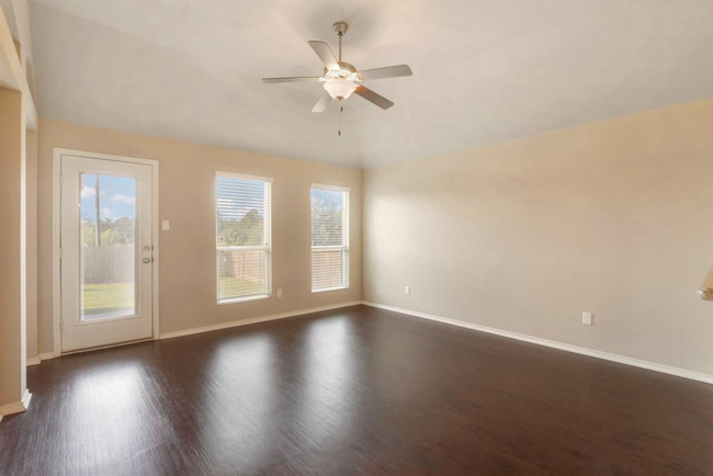 Living room - 100 Brookside Dr