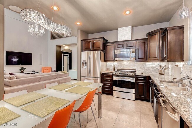 Building Photo - 11245 Pismo Dunes Ct