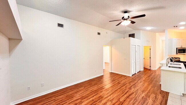 Building Photo - 23 Winding Woods Trail