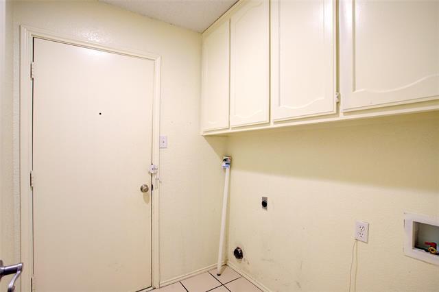 Building Photo - 10702 Tall Oak Dr