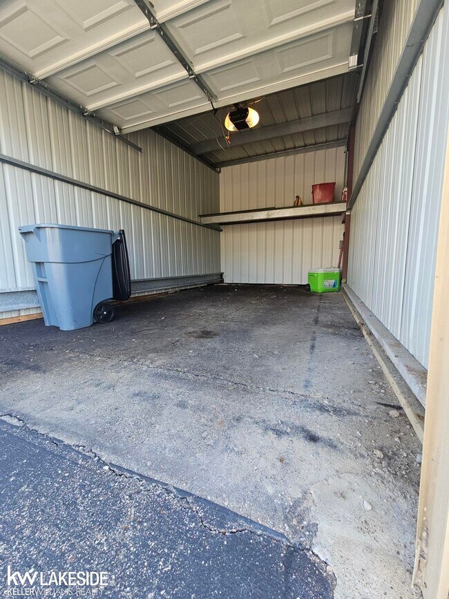 Building Photo - 29821 Cathy Ln