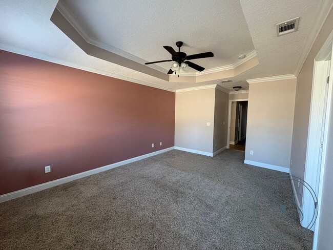 Building Photo - WINTER MOVE-IN SPECIAL: $300 OFF 1ST MONTH...