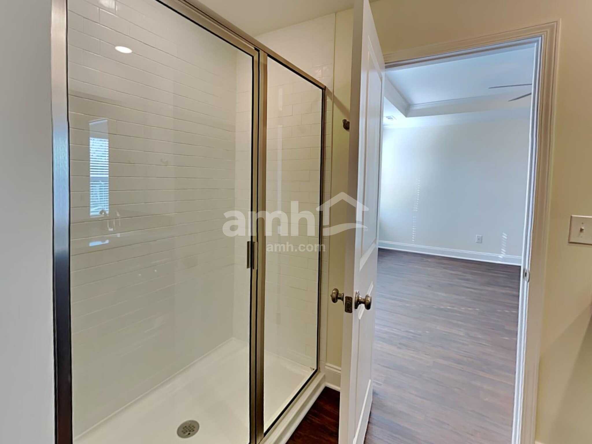 Building Photo - 5211 Virtue Ave