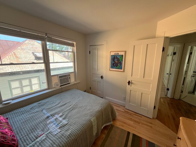 Building Photo - 61 Lakeview Terrace