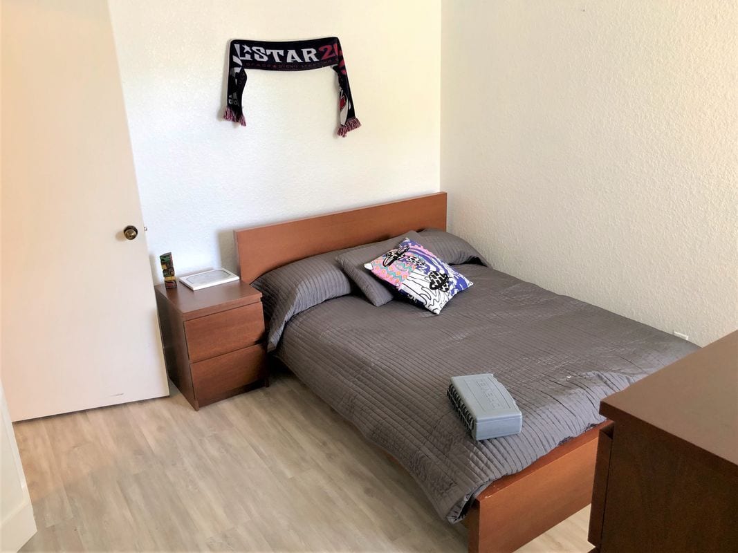 Building Photo - 2233 Ensenada Terrace