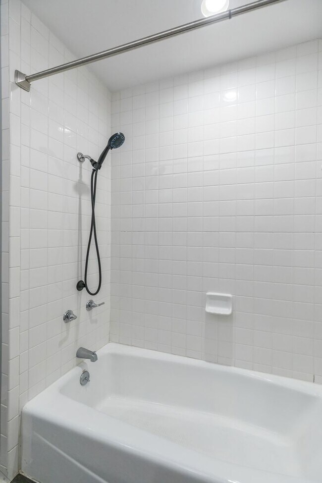 Building Photo - 3/2/2 READY TO RENT! Near ACU; ALL APPLIANCES PROVIDED