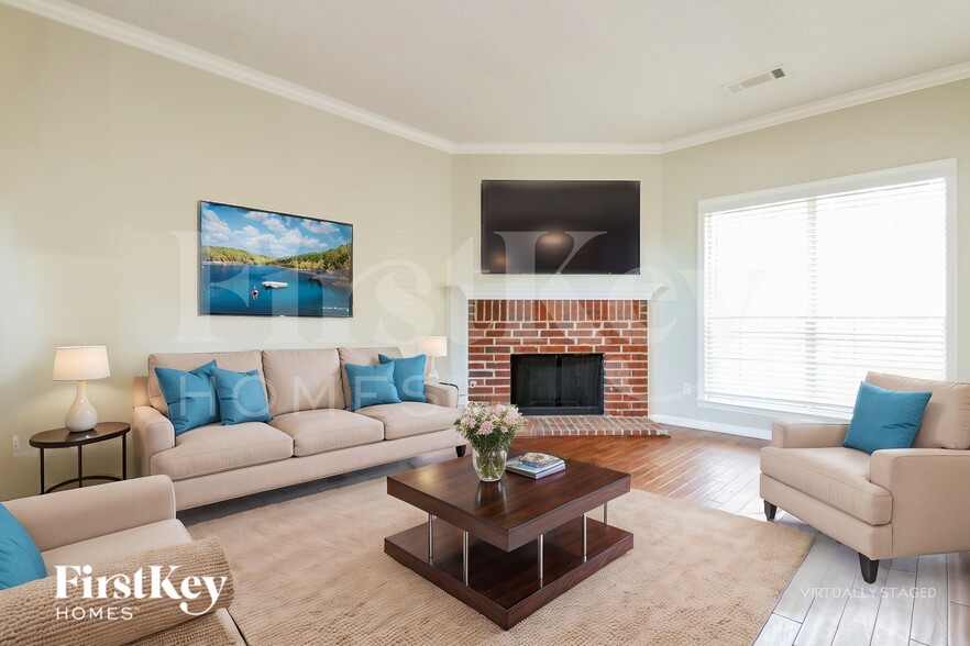 Building Photo - 6290 Fairway Hill Cove