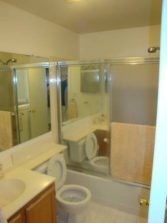 Building Photo - 9502 Treyford Terrace