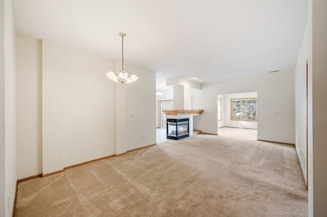 Building Photo - 5221 Village Run Ave