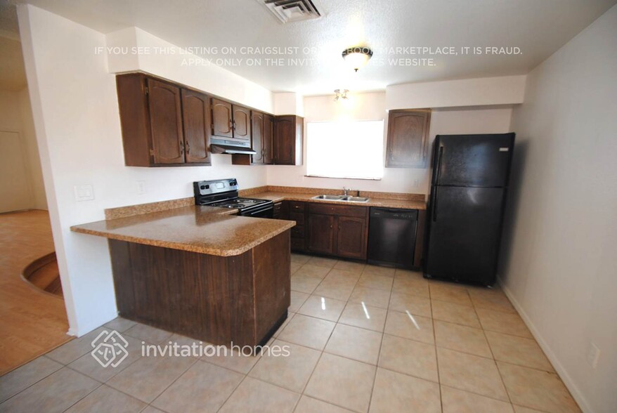 Building Photo - 7310 W Cavalier Dr